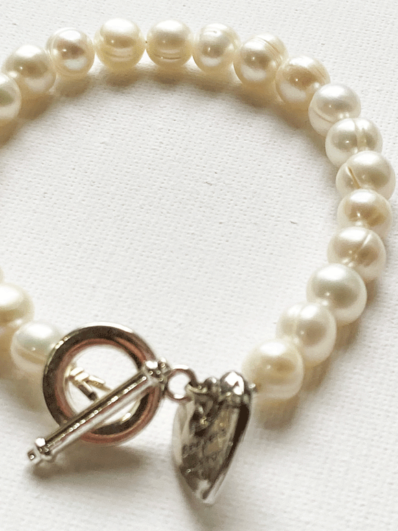 Sumptuous bracelet with larger white freshwater pearls, by Sarah Beevers